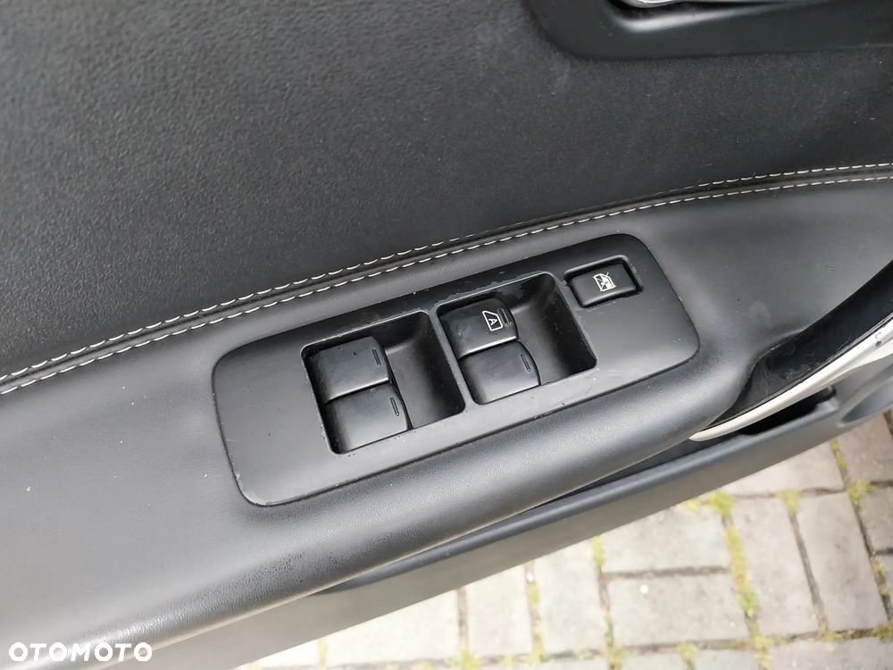 Nissan Qashqai 2.0 360 - 19