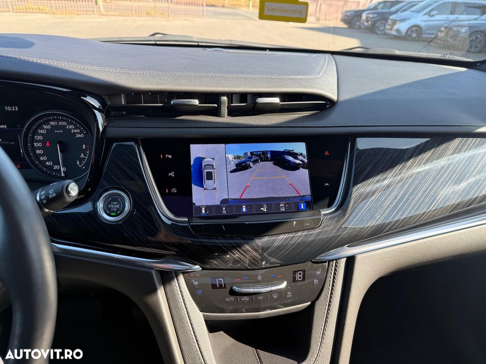 Cadillac XT6 - 13