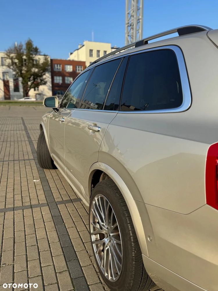Volvo XC 90 - 7