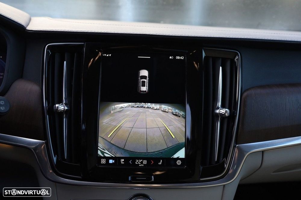 Volvo V90 2.0 T6 PHEV Inscription AWD - 30