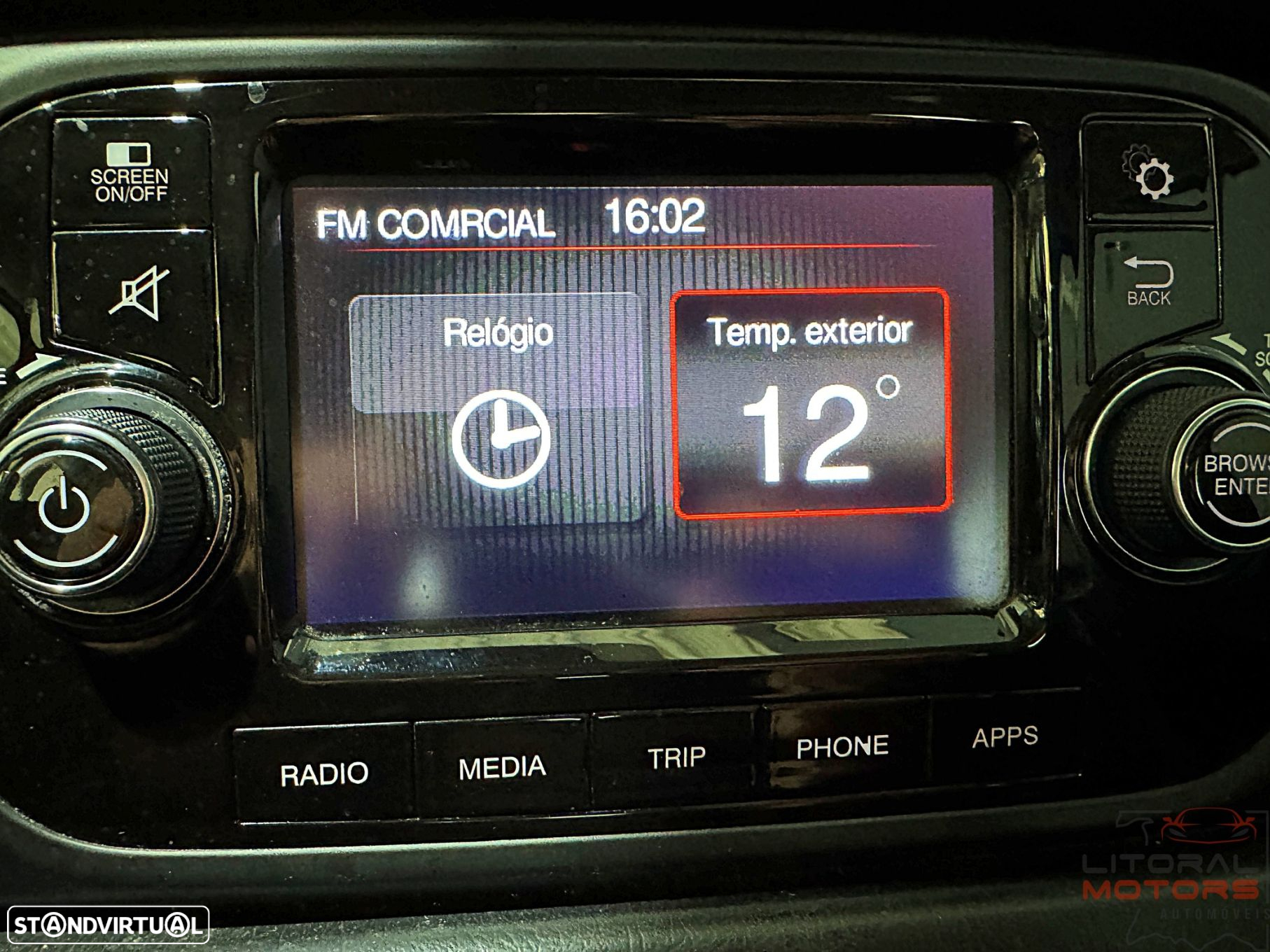 Fiat Tipo Station Wagon 1.3 M-Jet Lounge - 31