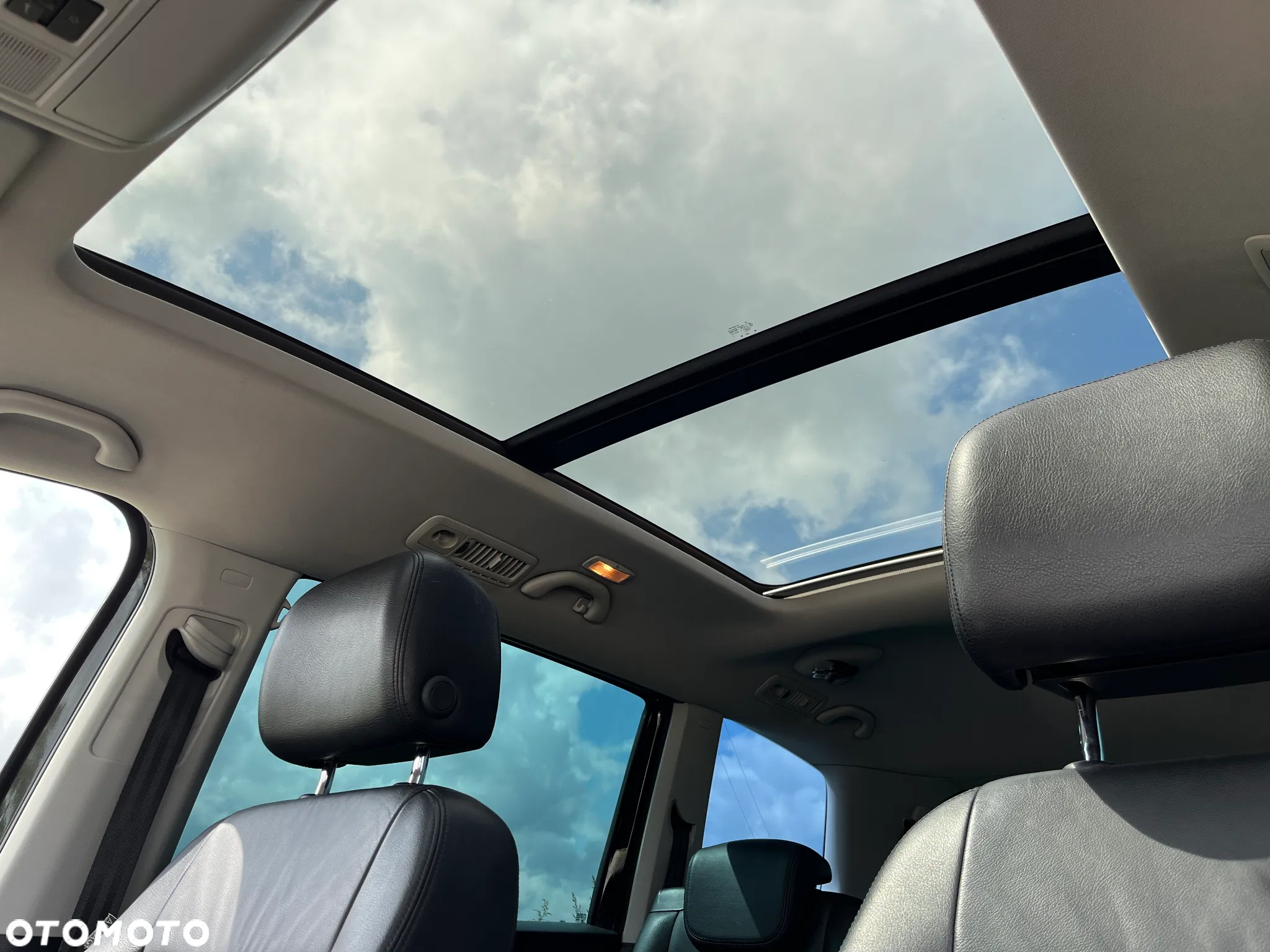 Volkswagen Sharan 2.0 TDI DSG Blue Motion Comfortline - 17