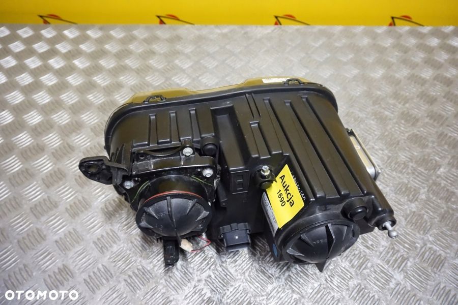DODGE CHALLENGER 2015 2020 - REFLEKTOR LAMPA HID XENON LED PRAWA USA - 6