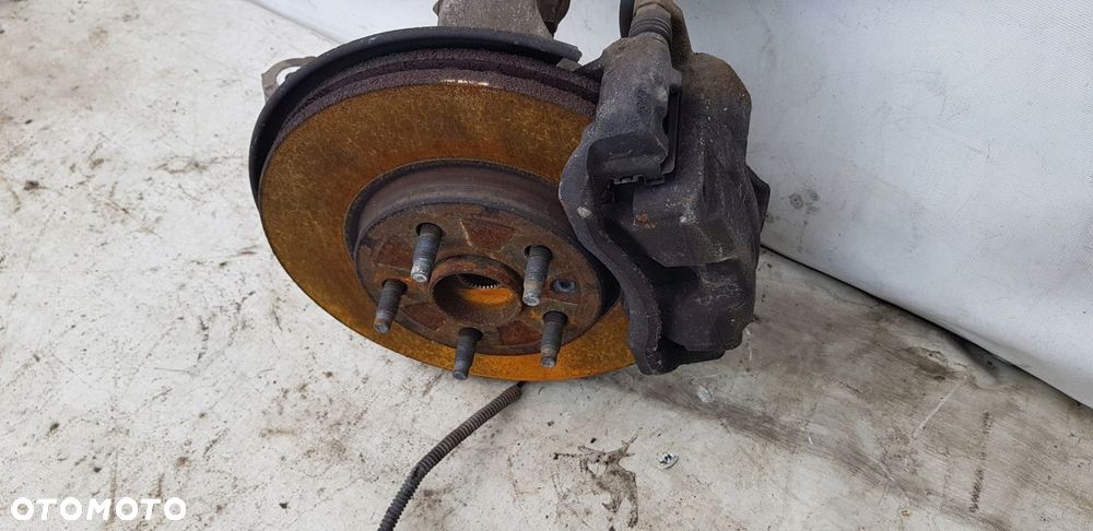 zwrotnica amortyzator prawa Chevrolet Cruze 1.4 T - 3