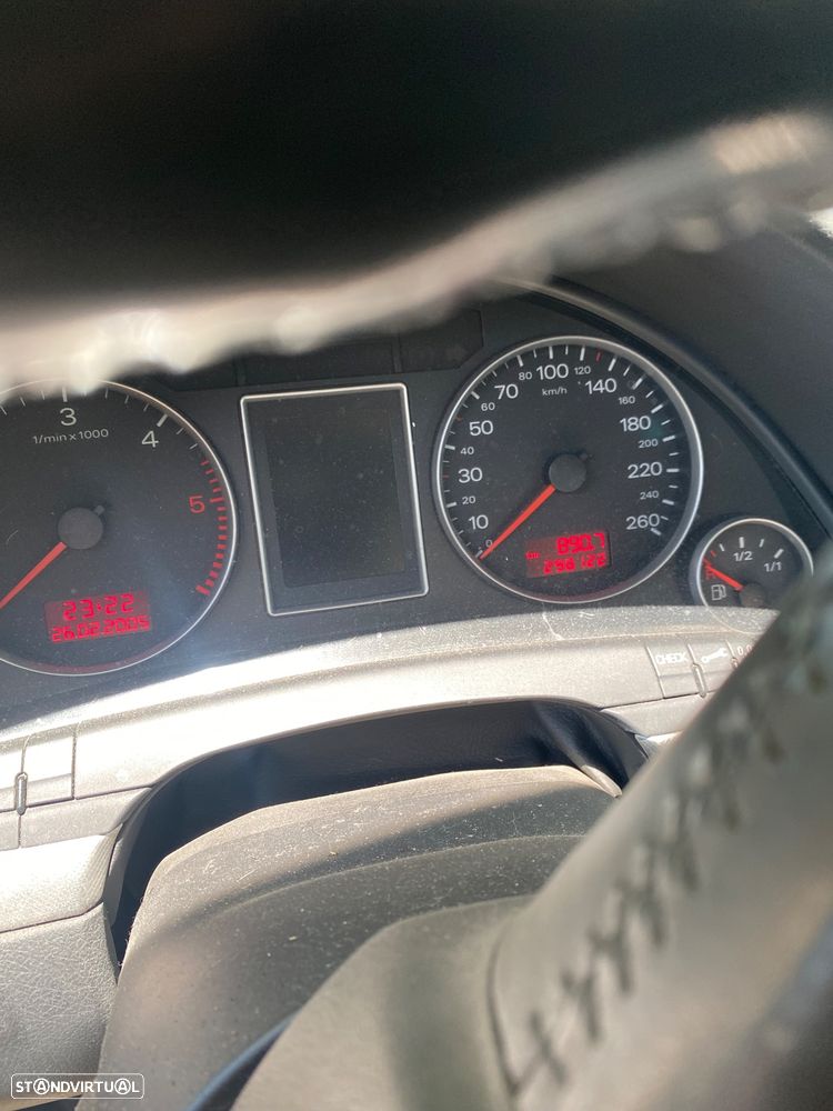 Audi A4 2.0 TDI - 1