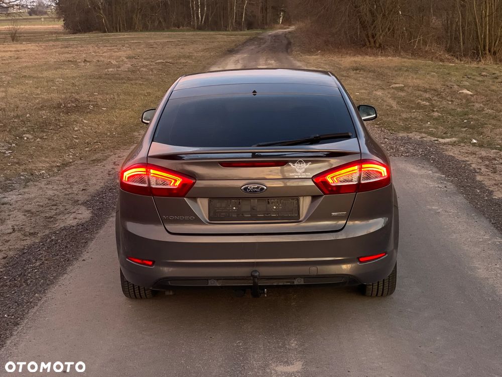 Ford Mondeo - 8