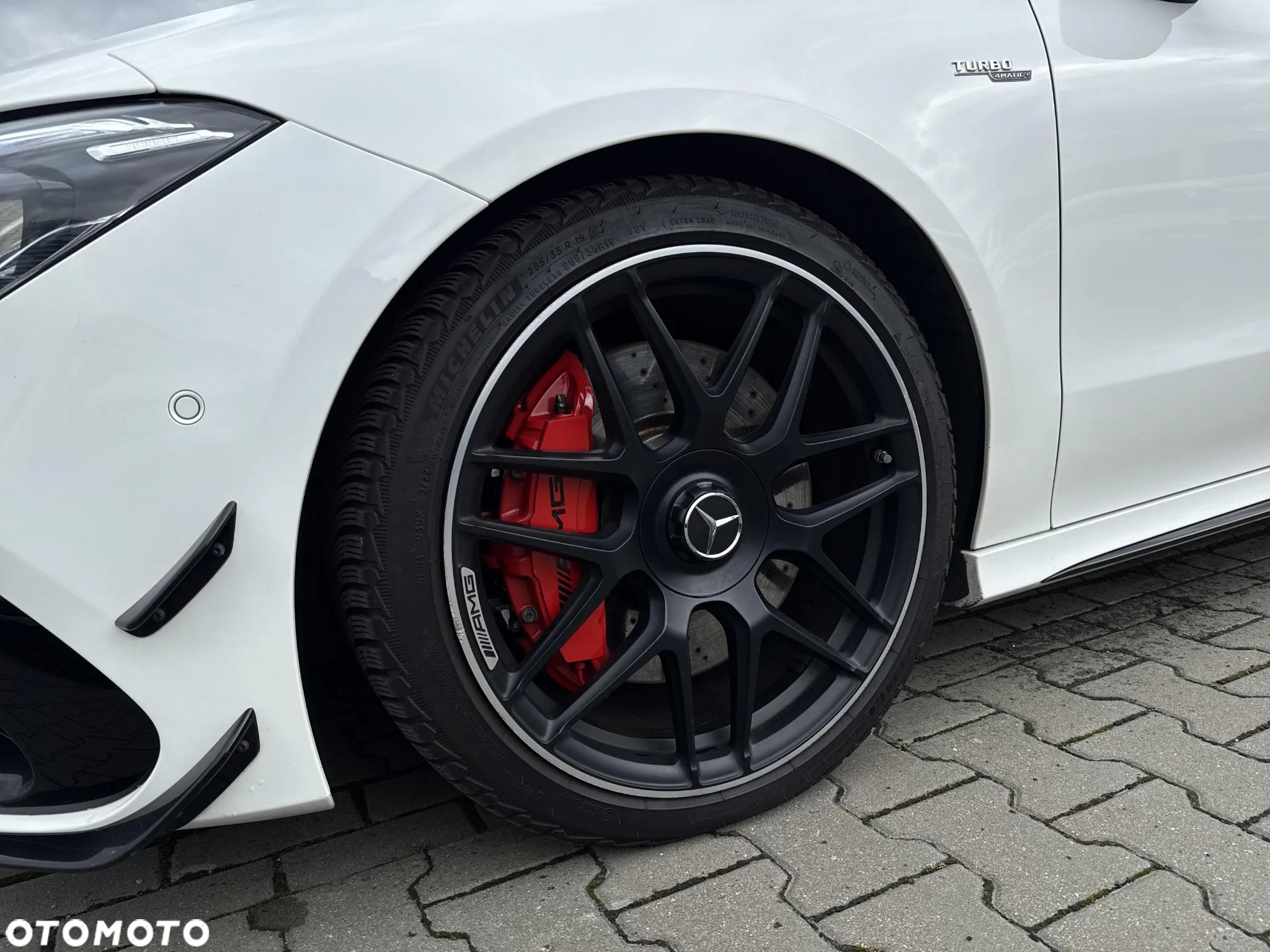 Mercedes-Benz CLA AMG 45 S 4-Matic 8G-DCT - 34