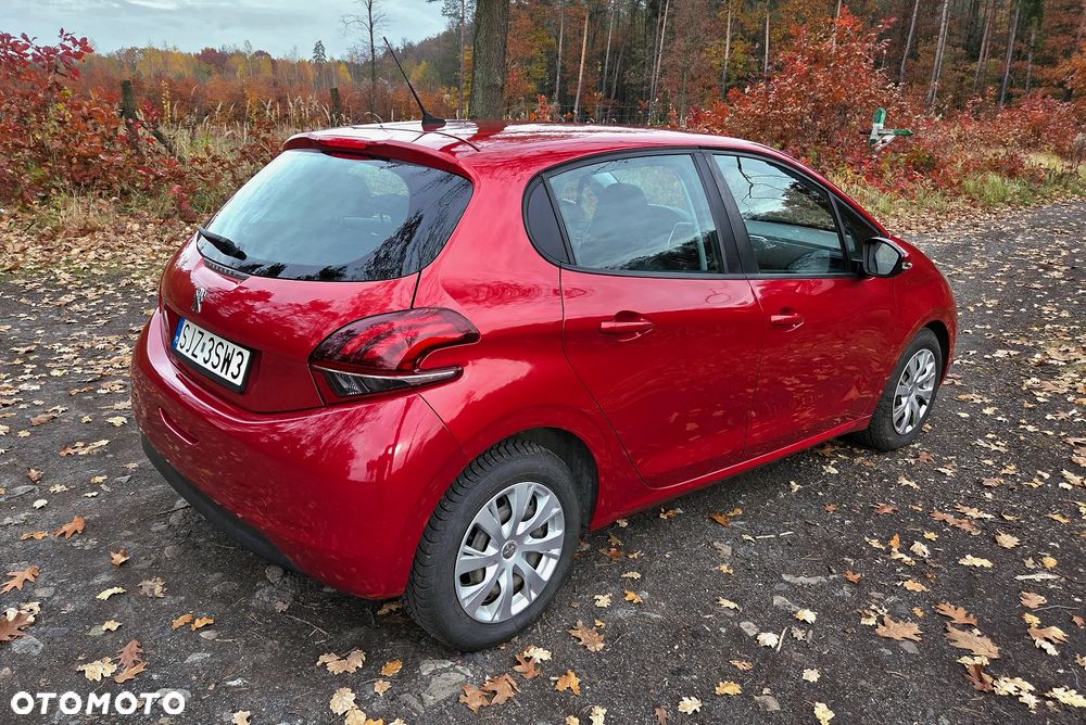 Peugeot 208 - 3