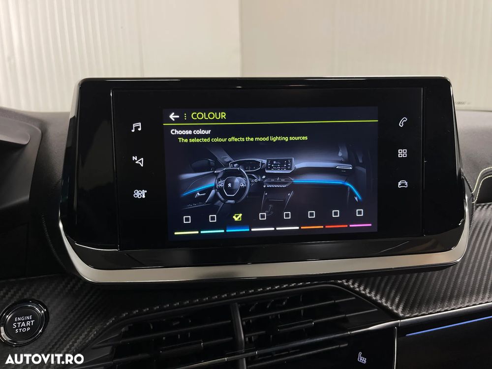 Peugeot 2008 PureTech 130 GT Pack - 21