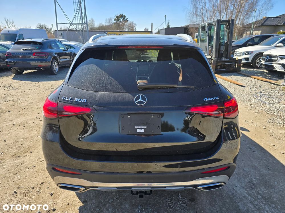 Mercedes-Benz GLC 300 4Matic 9G-TRONIC Edition Avantgarde - 5