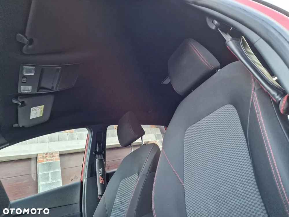 Ford Fiesta 1.0 EcoBoost Start-Stop ST-LINE - 23