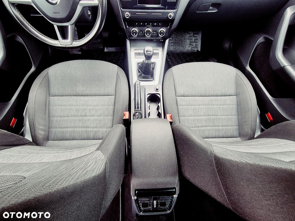 Skoda Octavia 1.4 TSI Edition - 24