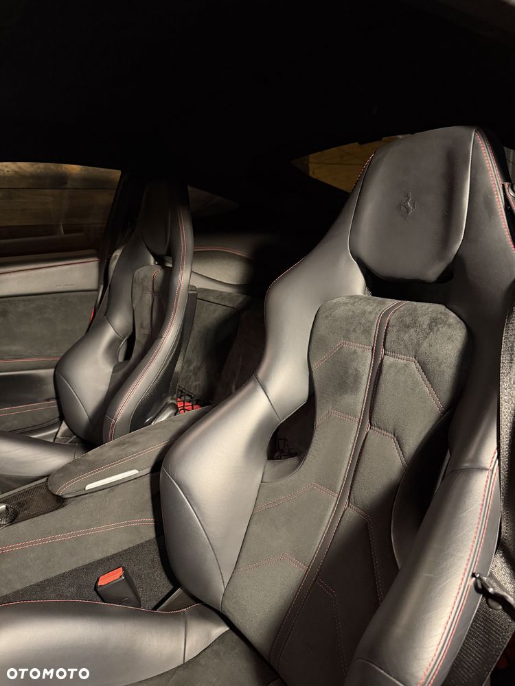 Ferrari F12berlinetta - 23