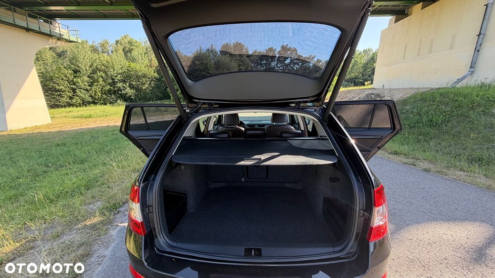 Skoda Octavia 2.0 TDI DSG Clever - 35