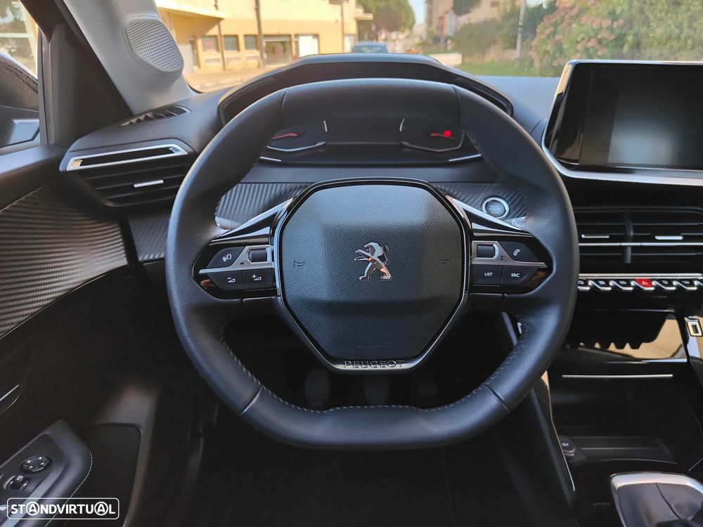 Peugeot 208 1.2 PureTech Allure Pack - 41