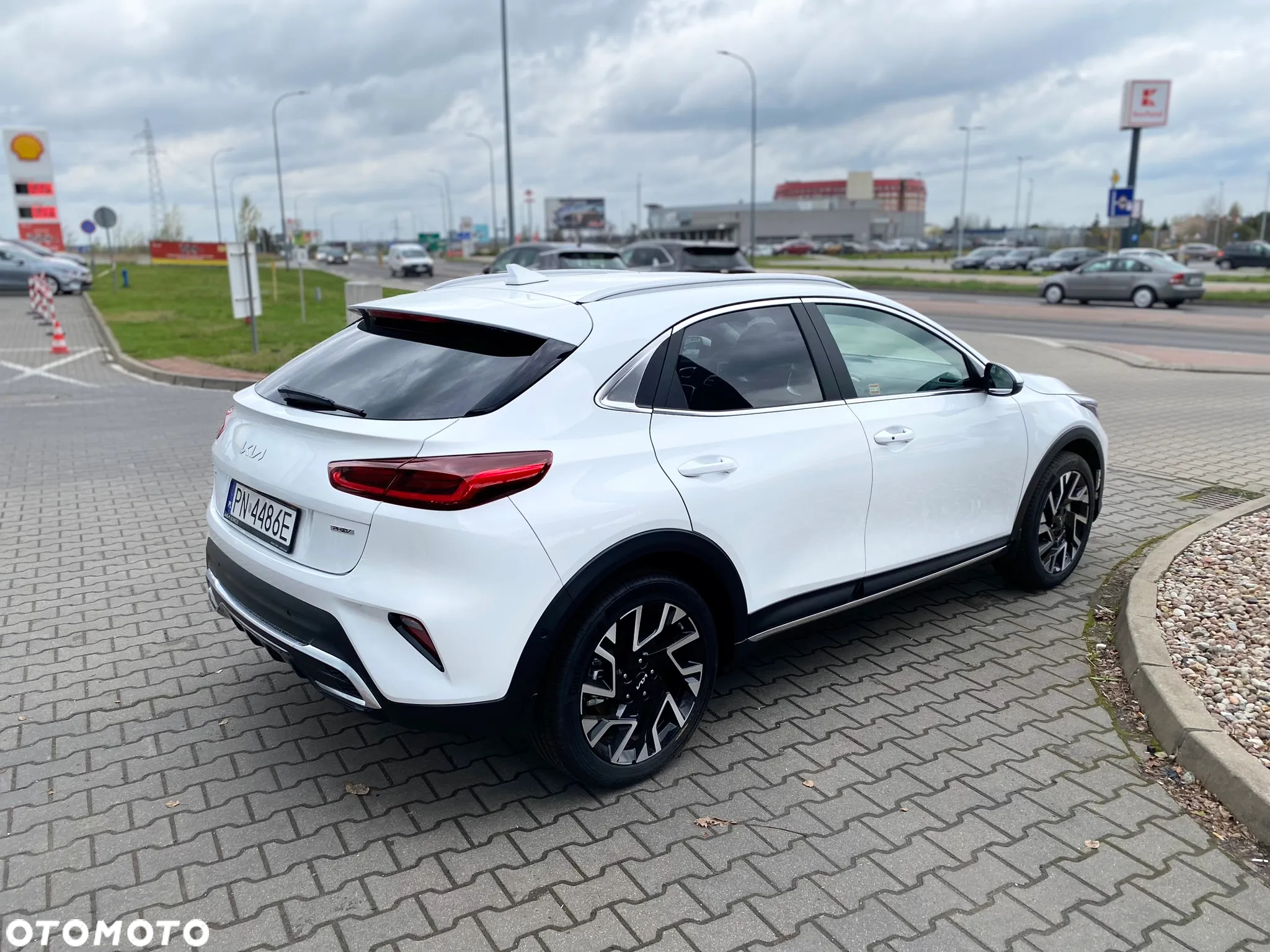 Kia XCeed - 8