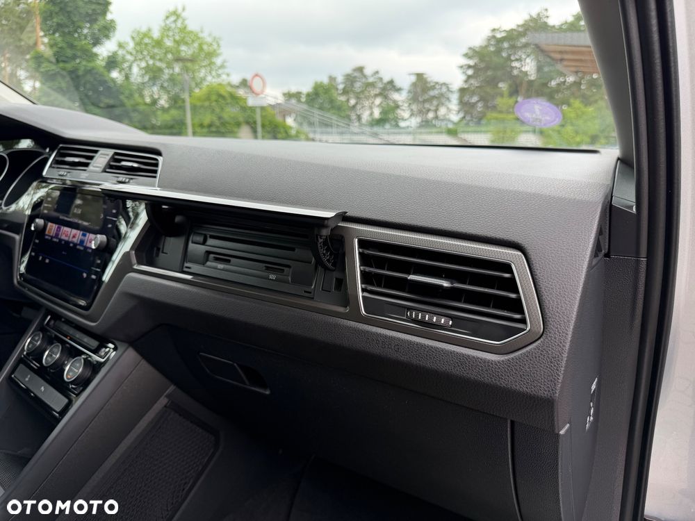 Volkswagen Touran 1.5 TSI ACT OPF DSG Comfortline - 28