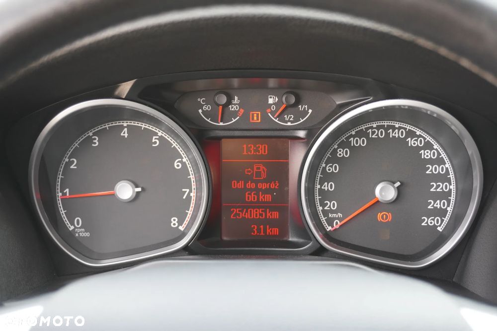 Ford Mondeo 2.0 Ghia X100 / X - 35