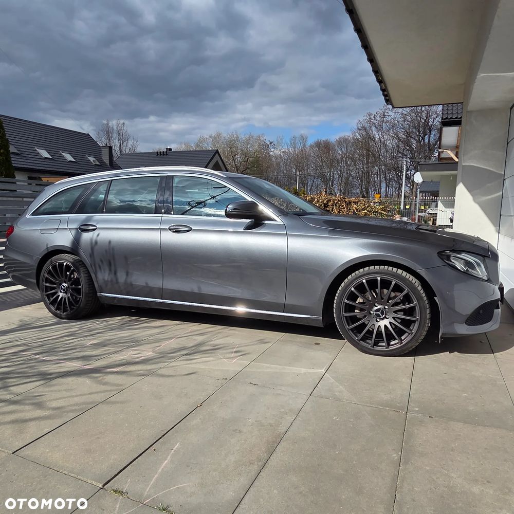 Mercedes-Benz Klasa E 220 d 9G-TRONIC Avantgarde - 6