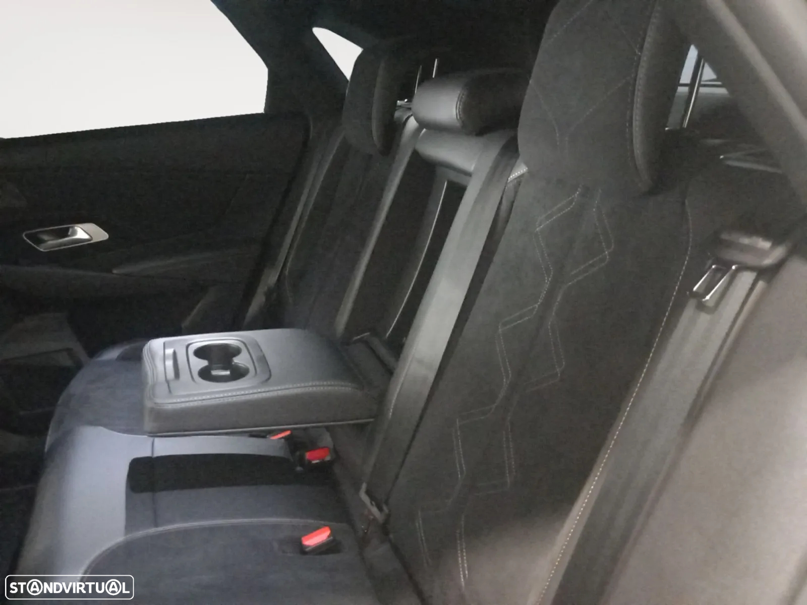 DS DS7 E-Tense Performance Line+ EAT8 - 15