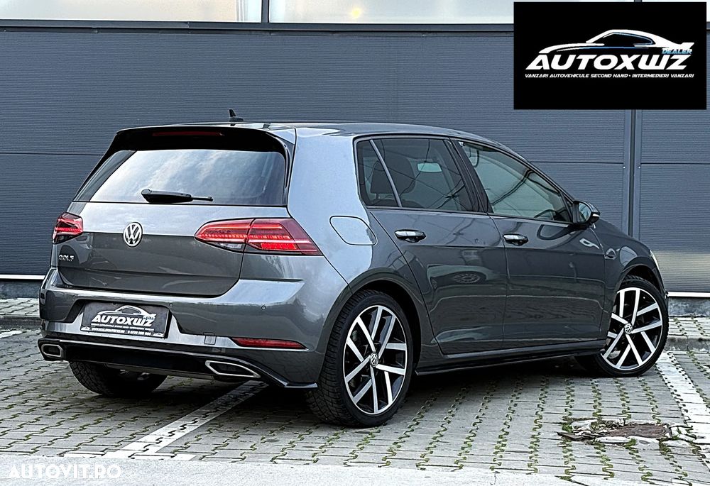 Volkswagen Golf 1.5 eTSI OPF DSG R-Line - 2