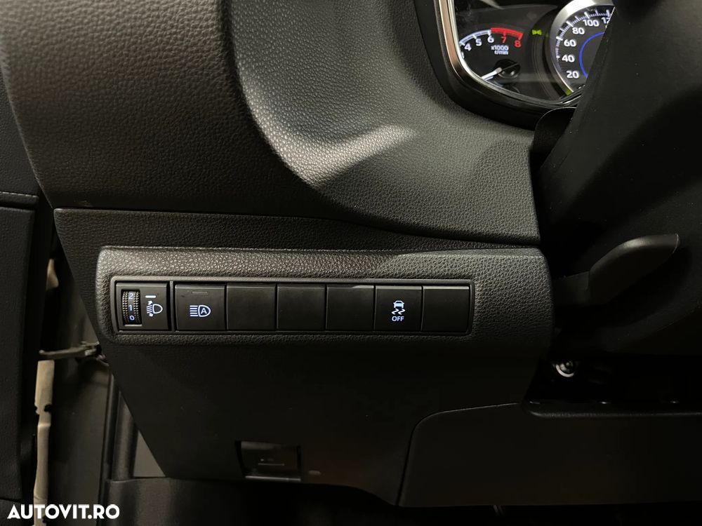 Toyota Corolla - 25
