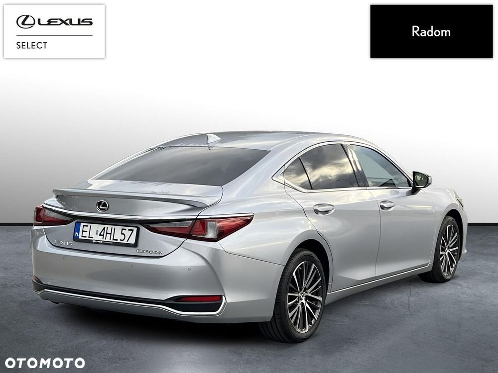 Lexus ES 300h Business Edition - 8