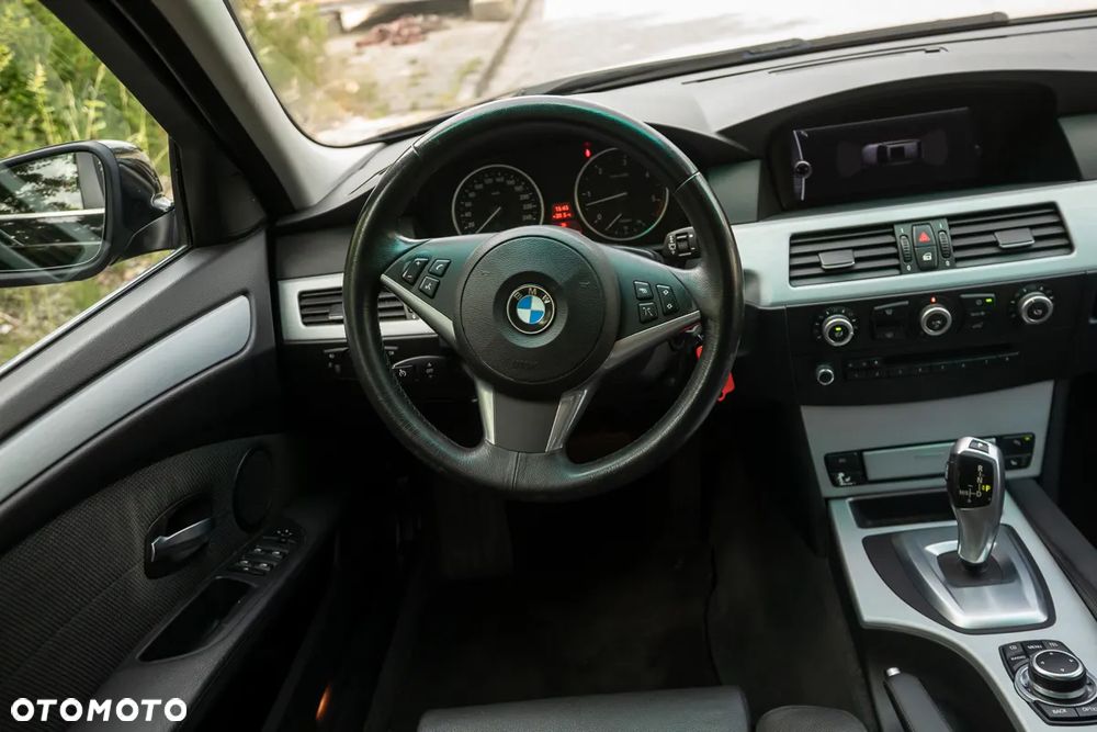 BMW Seria 5 530d - 39