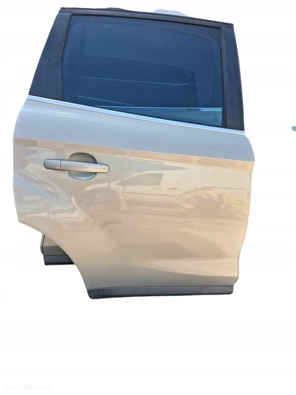 DRZWI KOMPLETNE PRAWY TYŁ FORD KUGA MK1 KOLOR P8
