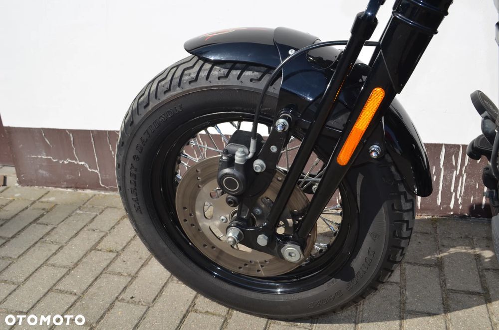 Harley-Davidson Softail Cross Bones - 24