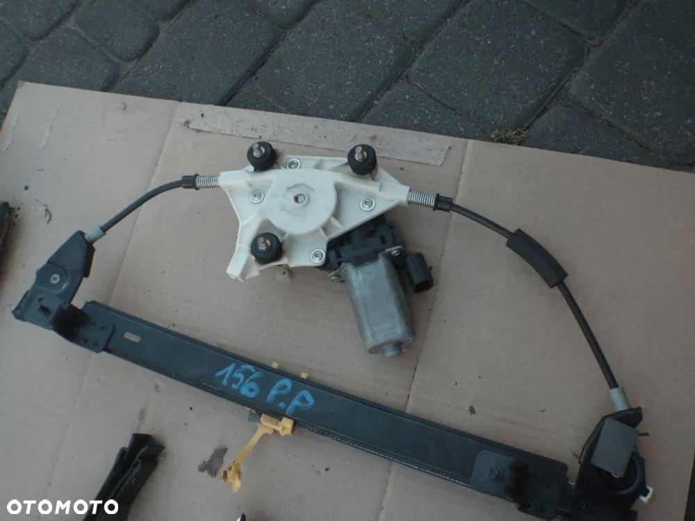 podnośnik silniczek mechanizm linki podnoszenia szyby alfa 156 147 - 4