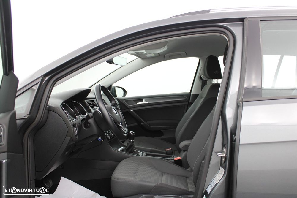 VW Golf Variant 1.6 TDi Highline - 17