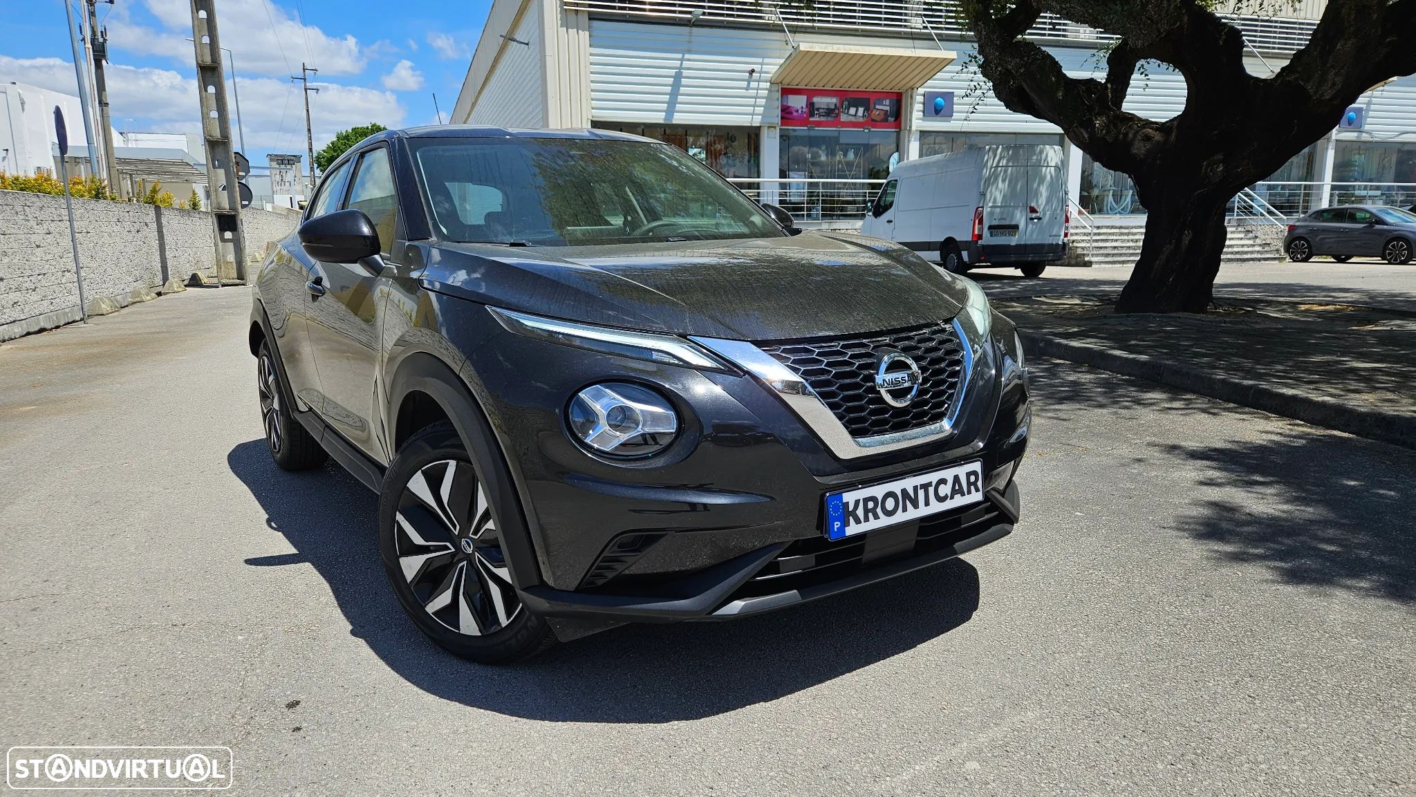 Nissan Juke 1.0 DIG-T Acenta DCT - 1