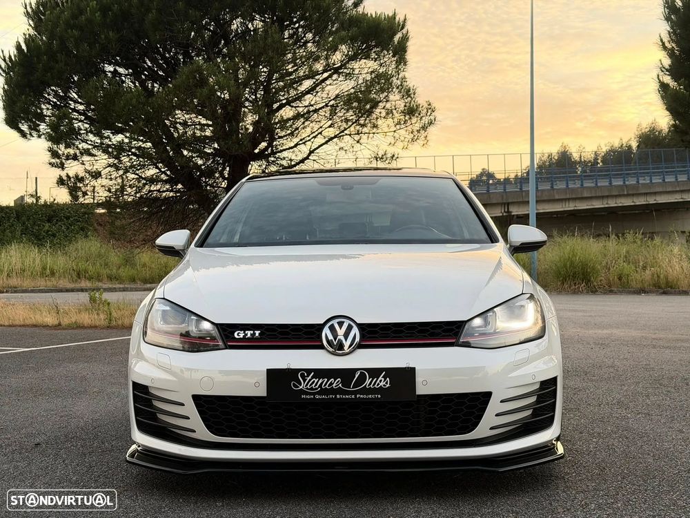 VW Golf GTI BlueMotion - 14