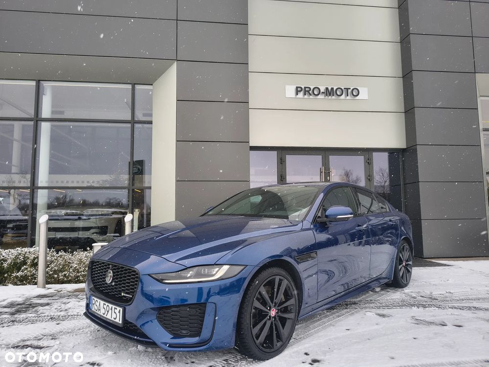 Jaguar XE 2.0 P300 AWD R-Dynamic S - 4