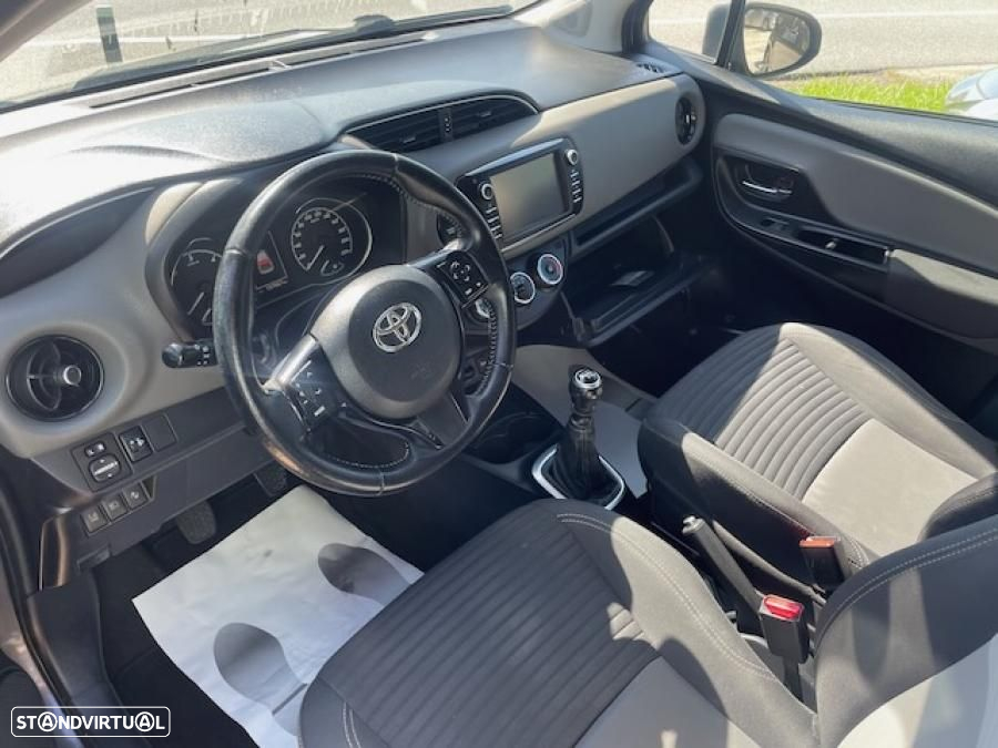 Toyota Yaris 1.4 D-4D Comfort+P.Style - 17