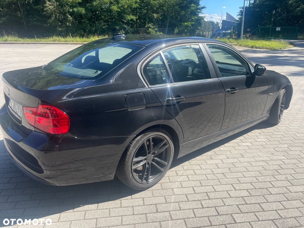 BMW Seria 3 318d DPF - 5