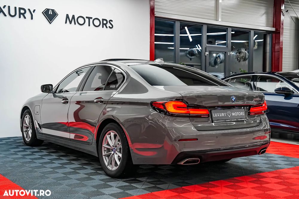 BMW Seria 5 520e Aut. - 7