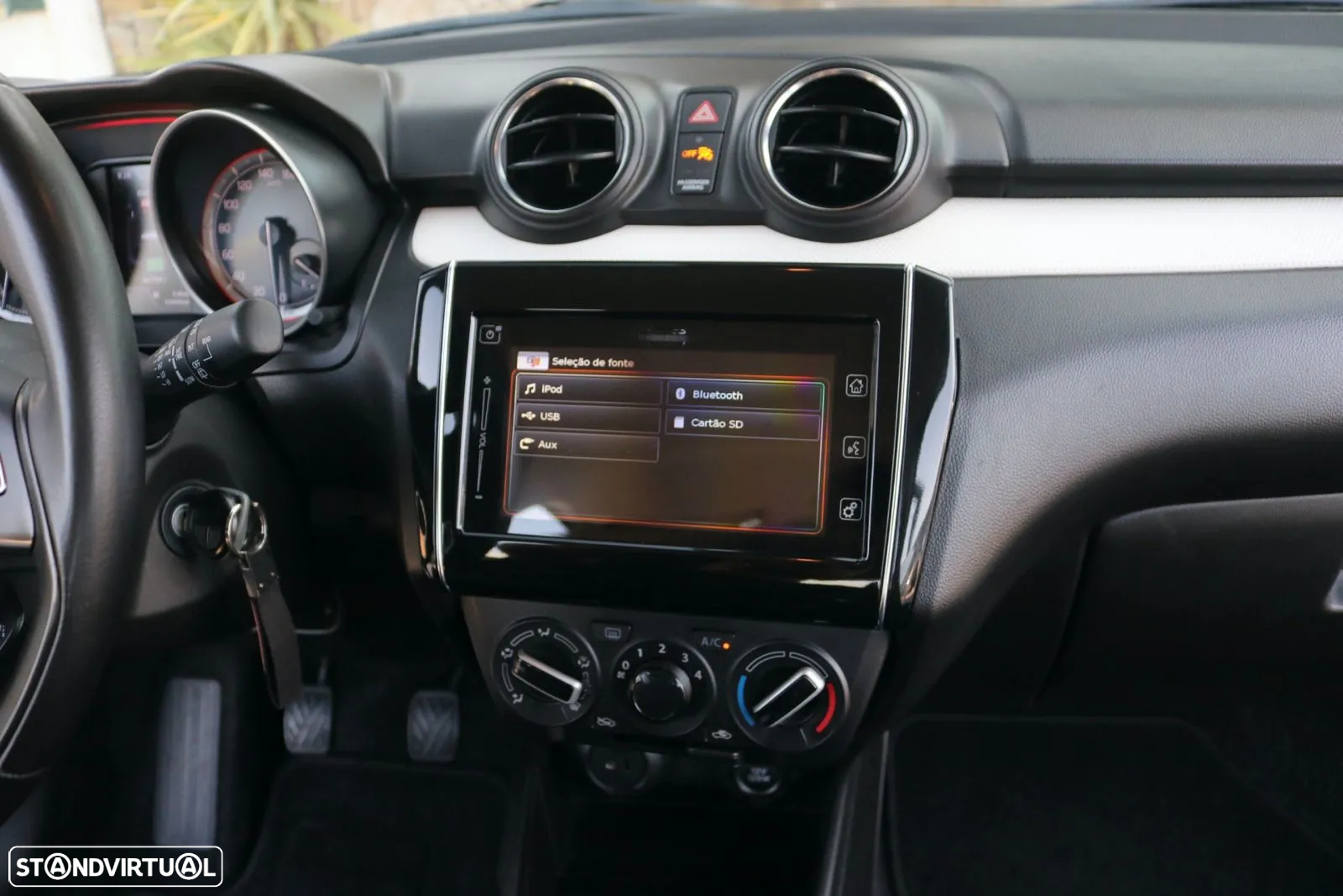 Suzuki Swift 1.2 Mild Hybrid GLE - 18