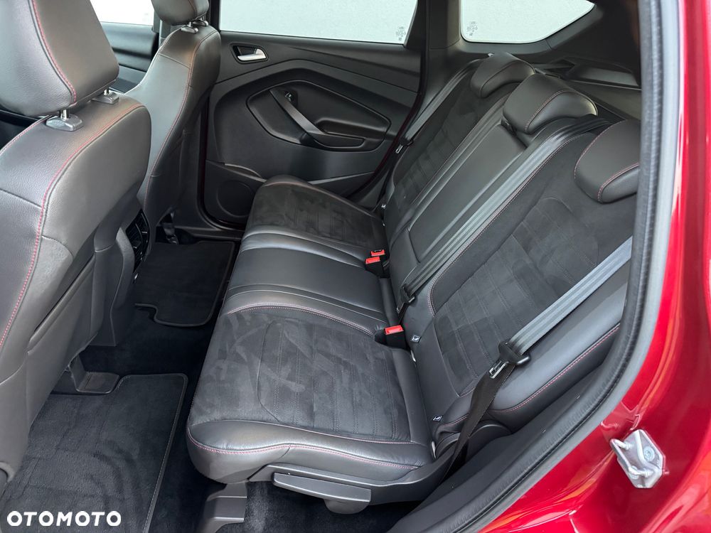 Ford Kuga 1.5 EcoBoost 2x4 ST-Line - 22