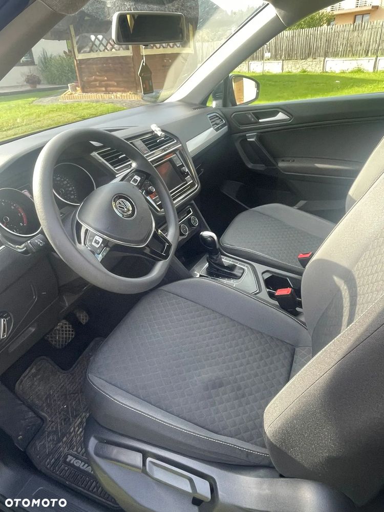 Volkswagen Tiguan - 8