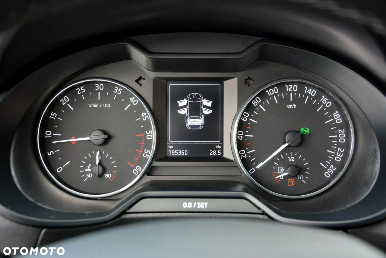 Skoda Octavia 2.0 TDI (Green tec) DSG Style - 27