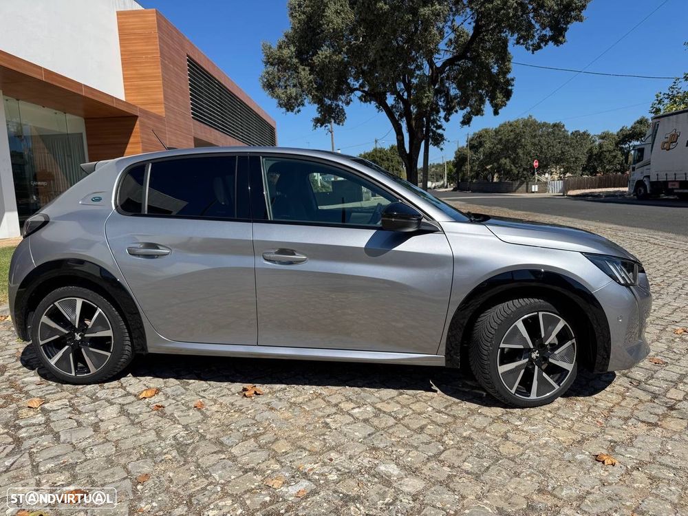 Peugeot e-208 50 kWh GT - 4