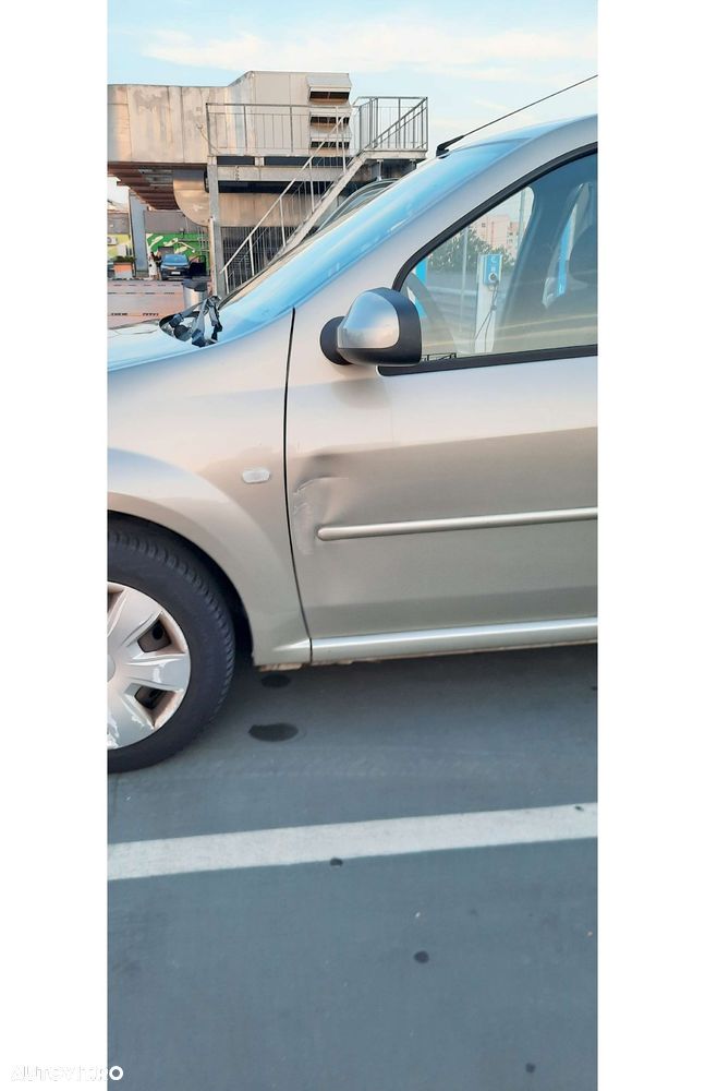 Dacia Logan 1.4 MPI Laureate - 11