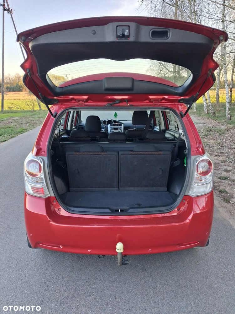 Toyota Verso 2.0 D-4D - 10