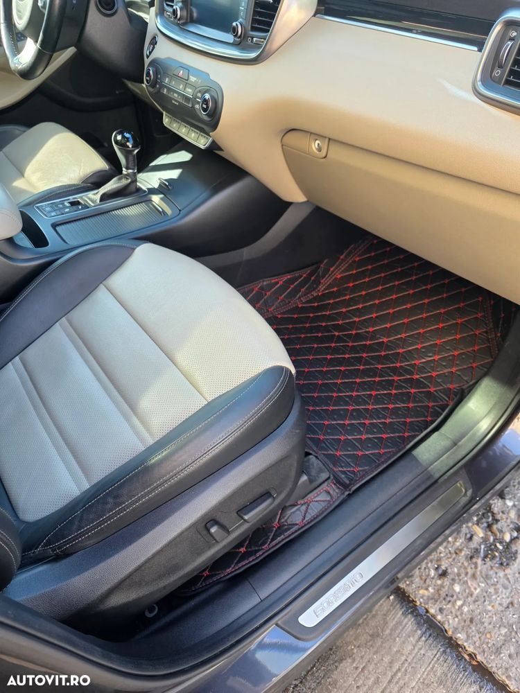 Kia Sorento 2.2 DSL 6AT 4x4 Cosmo - 17