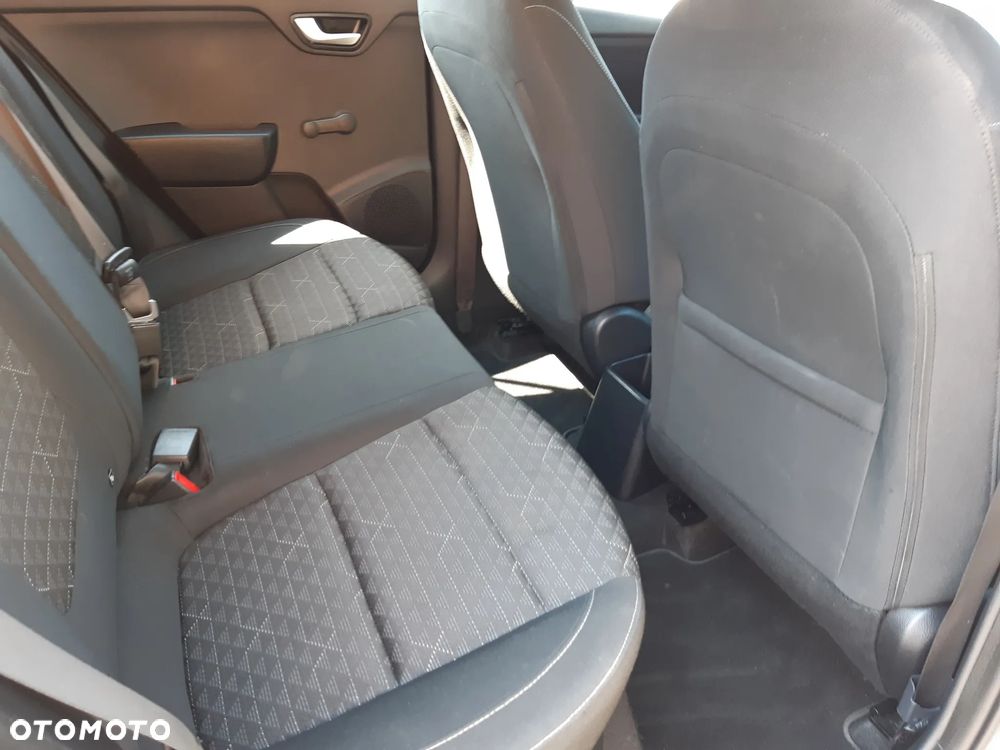 Kia Rio 1.2 Attract - 16