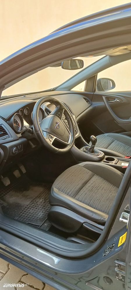 Opel Astra 2016 photo 2