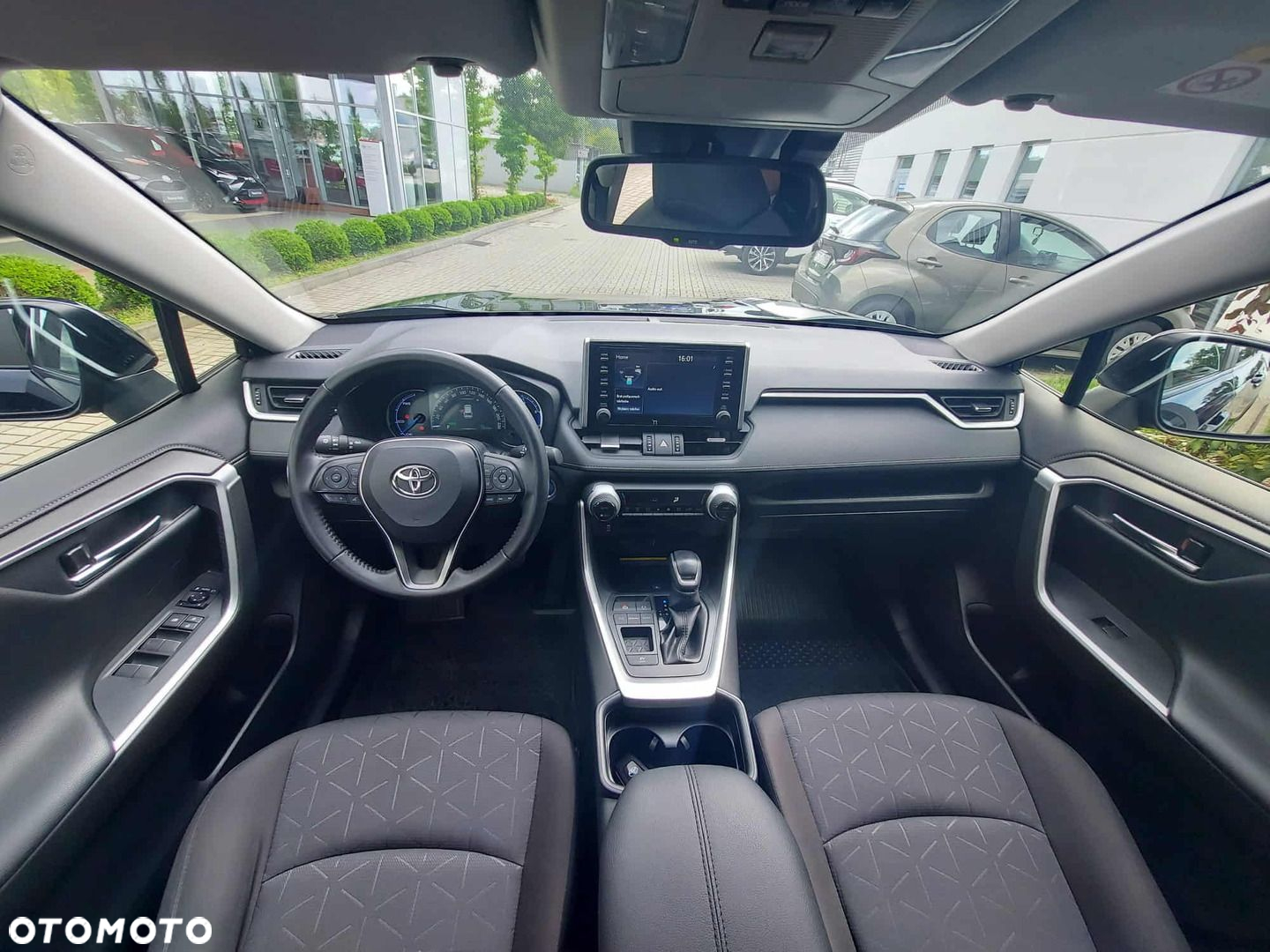 Toyota RAV4 2.5 Hybrid Comfort 4x2 - 7