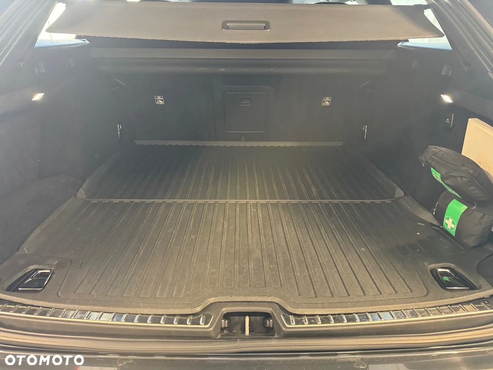 Volvo V90 T5 R-Design - 23